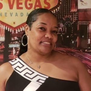 Meet your Posher, Carmelita